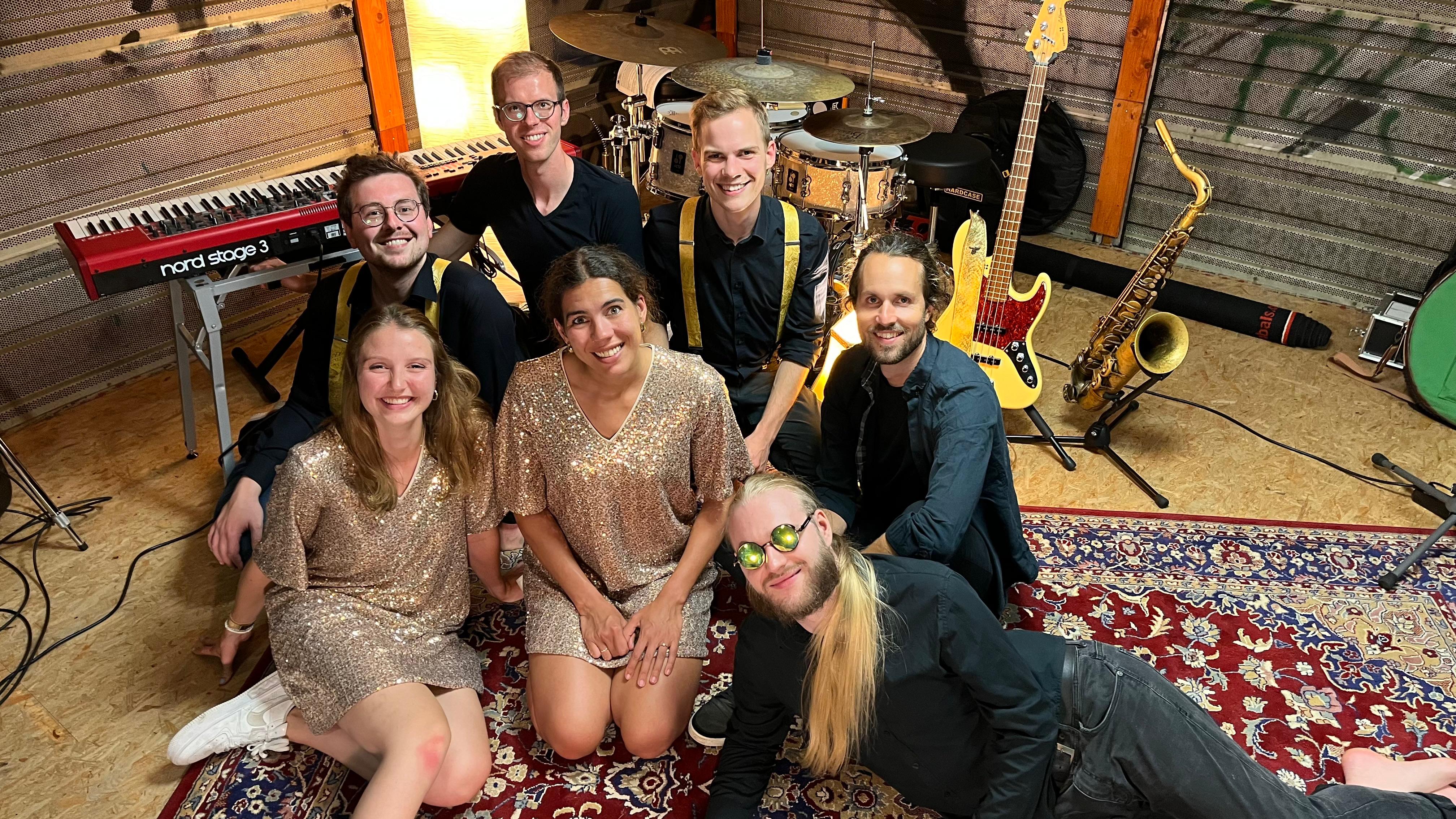 Bandmitglieder von Groovelastics